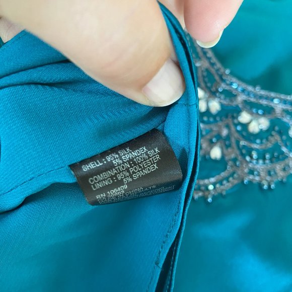 Beaded Silk Sleeveless Blouse - Picture 5 of 5